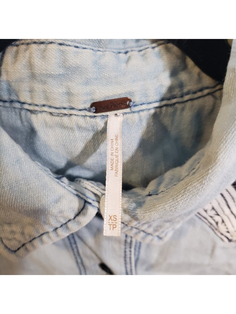 Free People XS Blue Denim Western Paisley Button-Up Shirt Pockets - Picture 4 of 9